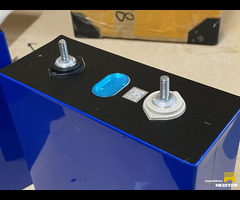 4 x 280ah 3.2v EVE LiFePO4, Grade A, Unused, EVE Prismatic Cells (20 cells available)